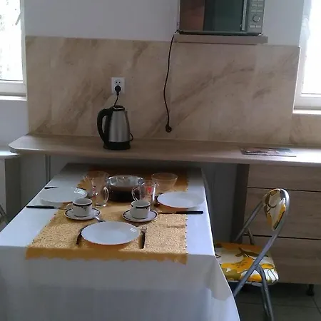 Feliks Apartment *